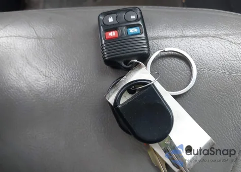 2006 Ford Escape Xlt/Xlt Sport from USA, damaged, VIN 1FMCU93196KA23764